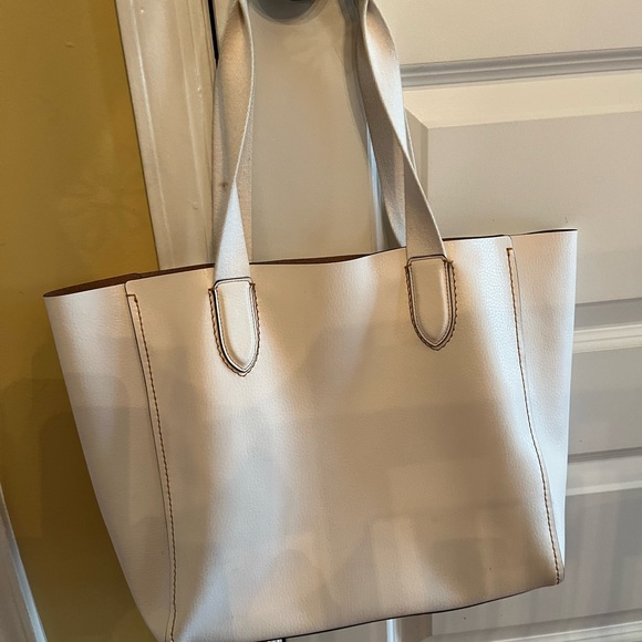 Authentic Coach Leather Bag - Picture 2 of 7